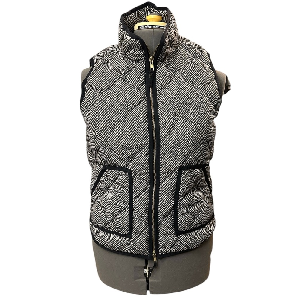 J. Crew Womens Chevron-Patterned Black/Off-White Size M Down Vest